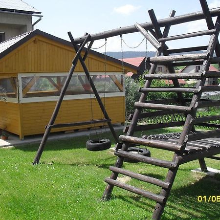 Penzion U Peta Hrustin Exterior photo